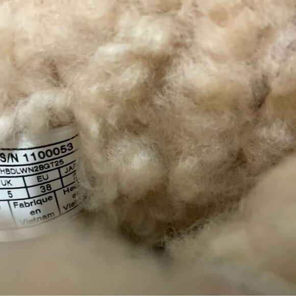 UGG Australia Women Mini Bailey Bow Sparkle Mid Boots Size 7 Pink 1100053 GUC - Picture 11 of 12